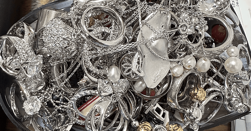 トロフィーや優勝カップの銀製品、銀食器の買取なら質コンドー